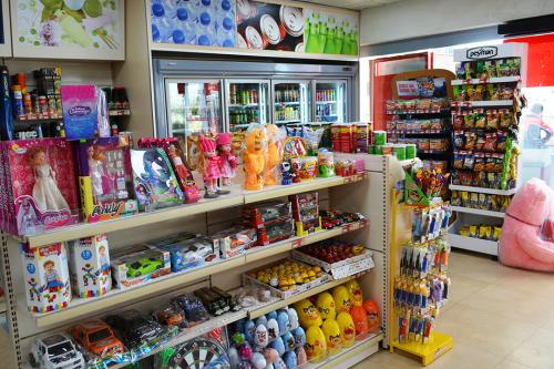 Örge Petrol Market  09